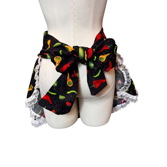 Chili Pepper lace trim apron NWOT - Picture 2 of 3